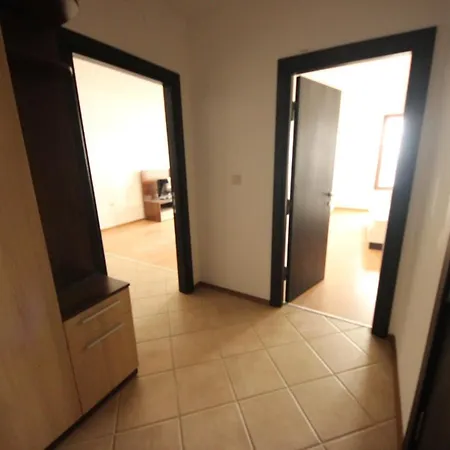 Menada Rocamar Țarevo