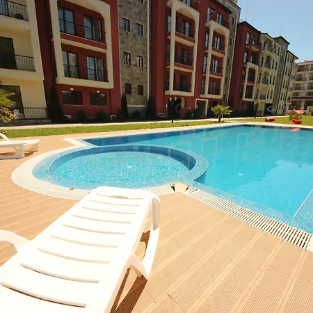 Menada Rocamar * Țarevo