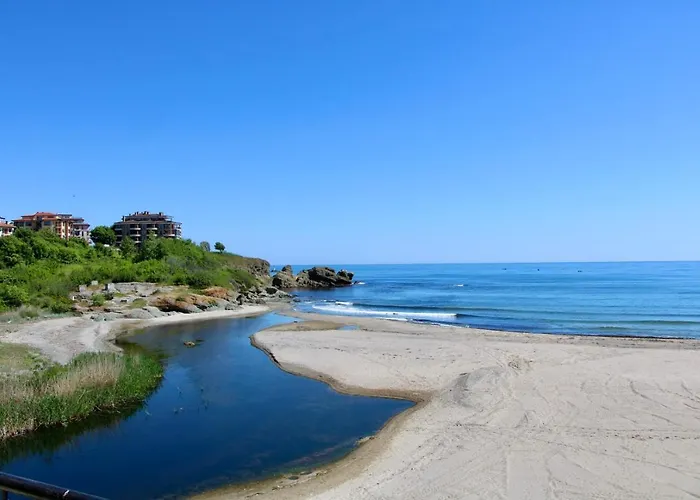 アパート Menada Rocamar ツァレヴォ