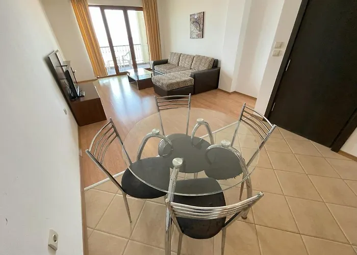 Menada Rocamar Tsarévo