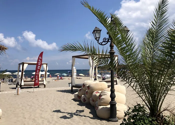 アパート Menada Rocamar ツァレヴォ