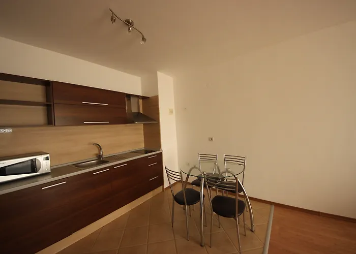 Menada Rocamar * Tsarévo