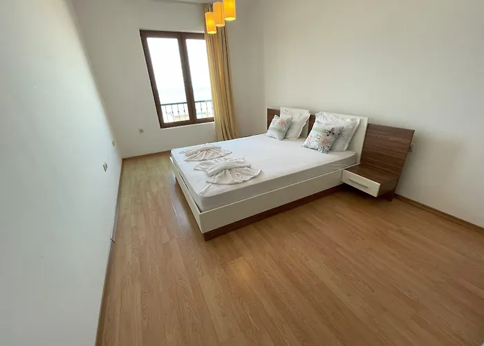 Menada Rocamar Appartement Tsarévo